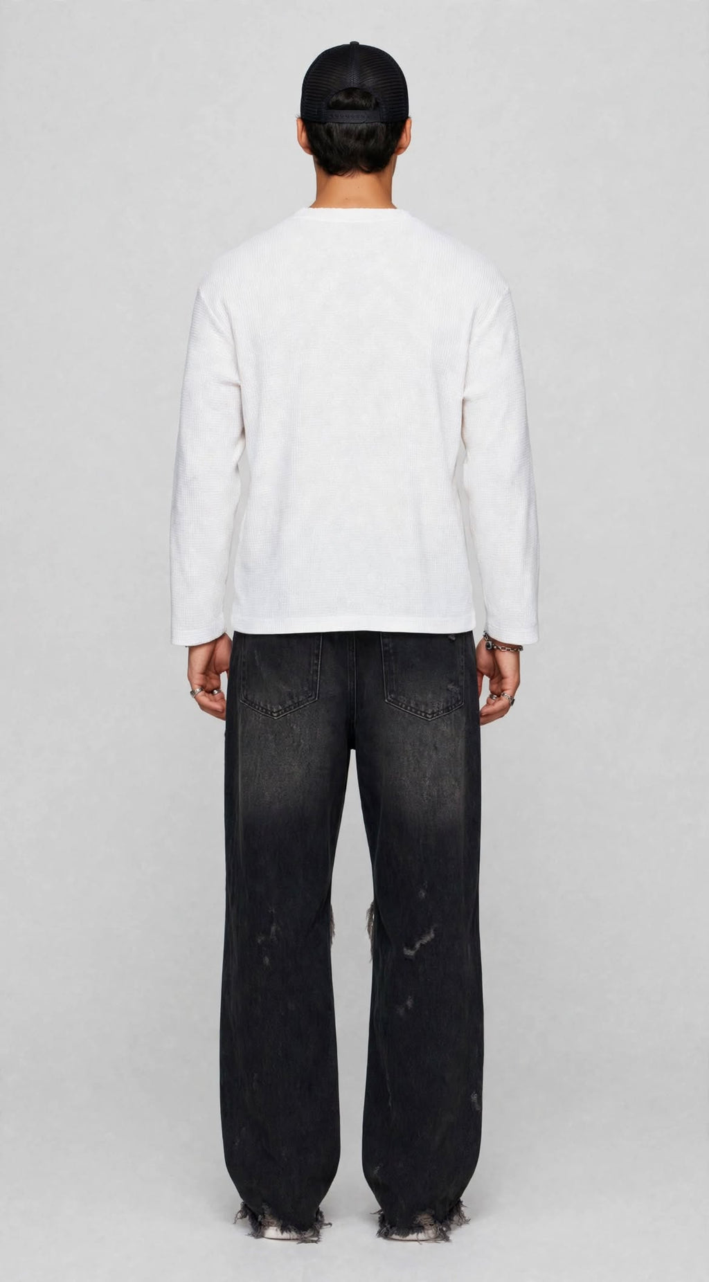 BASIC WHITE HENLEY