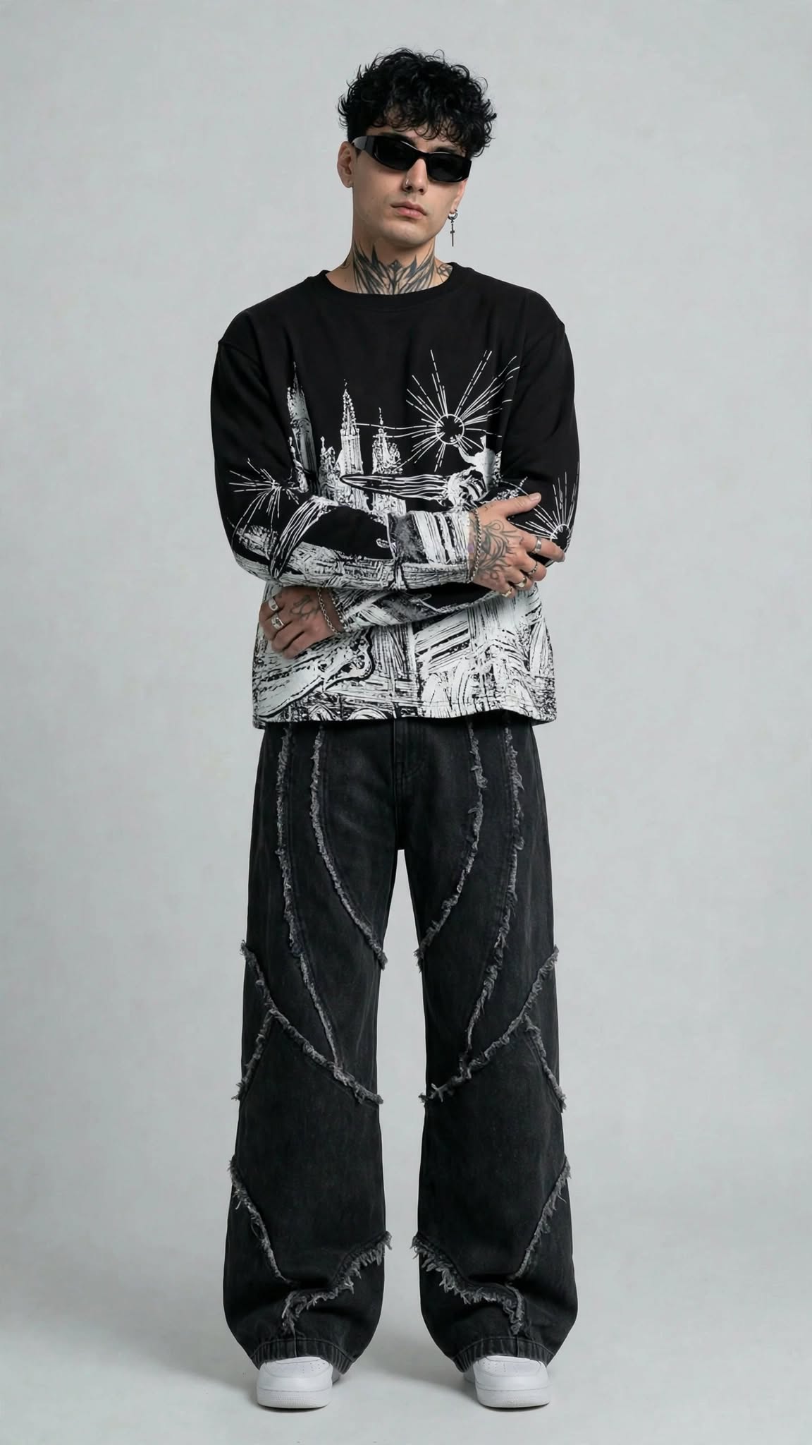 THE SIGNATURE FULL SLEEVE T-SHIRT