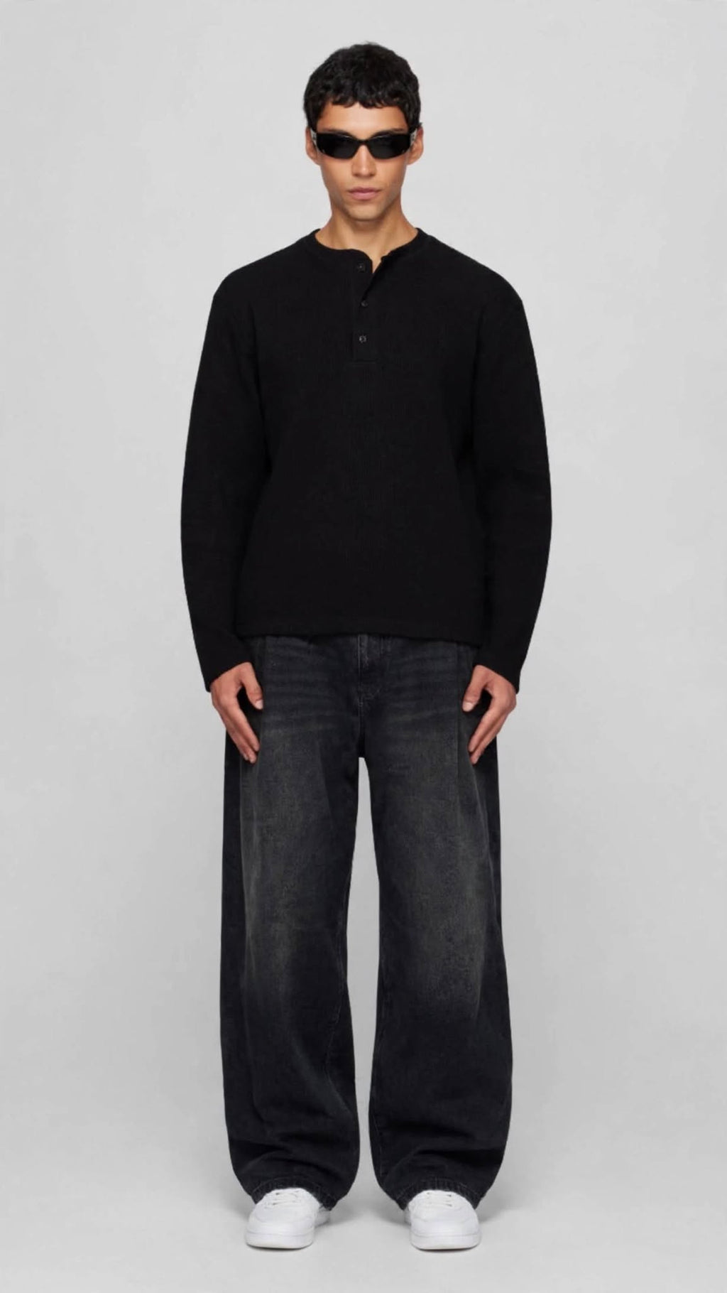 BASIC BLACK HENLEY