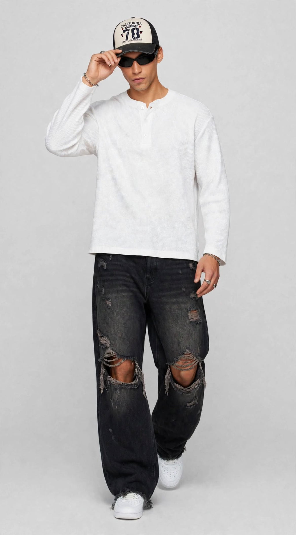 BASIC WHITE HENLEY