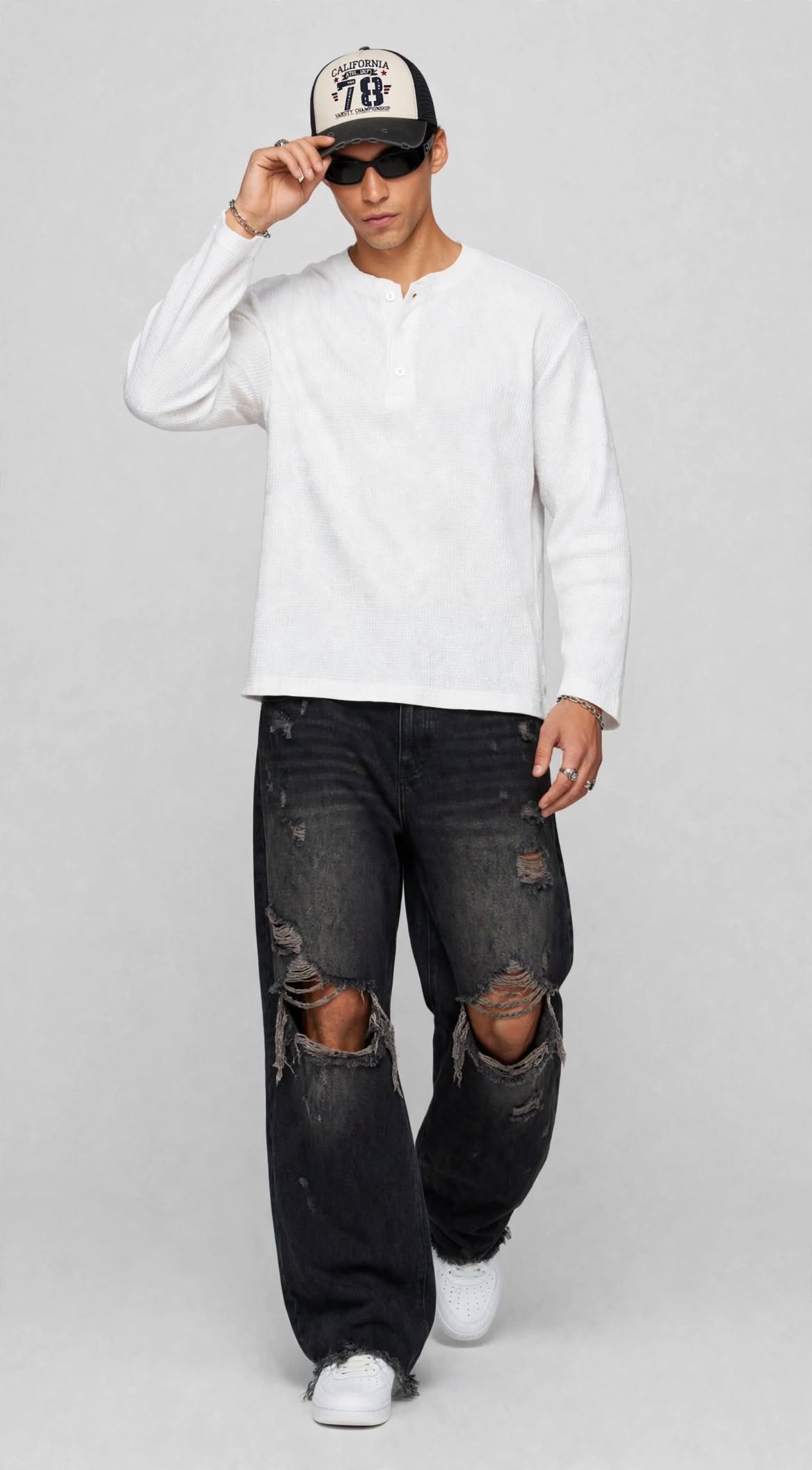 BASIC WHITE HENLEY