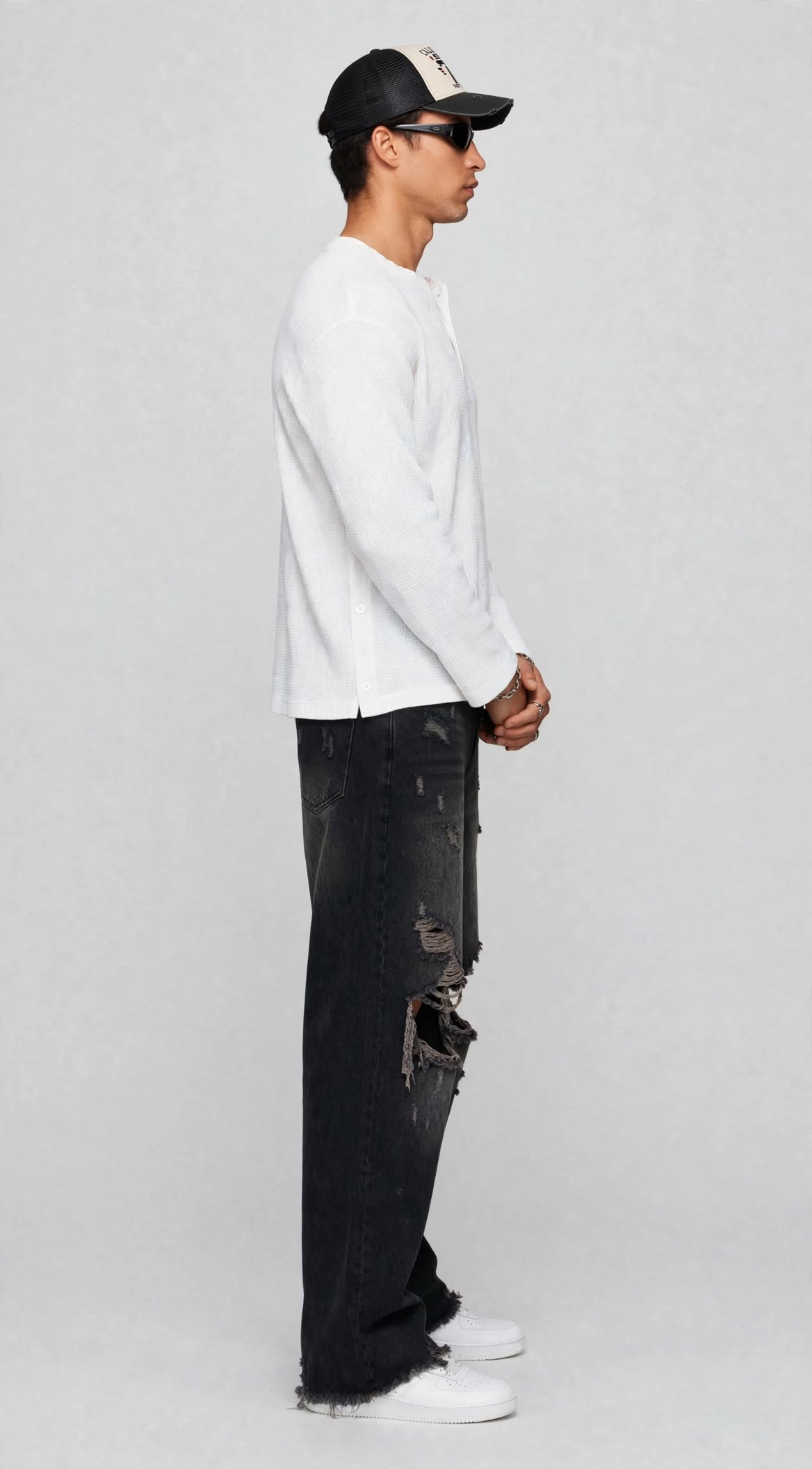 BASIC WHITE HENLEY