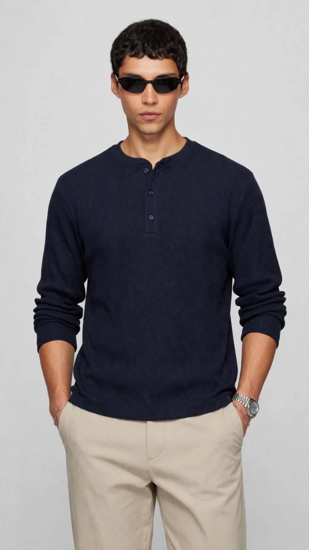 BASIC NAVY BLUE HENLEY